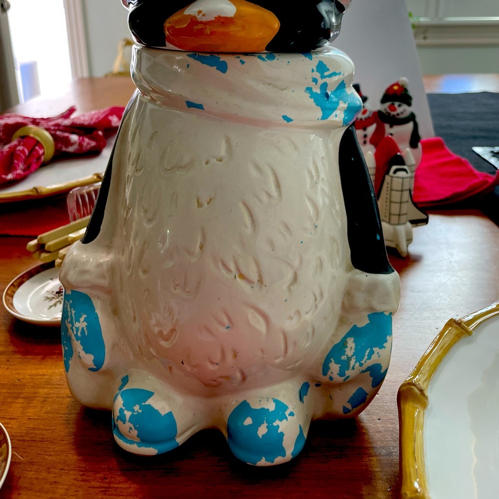 USA Pottery PENQUIN Cookie Jar #755
